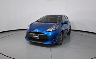 Toyota • Prius C