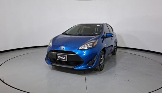 Toyota • Prius C