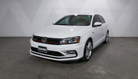 Volkswagen • Jetta