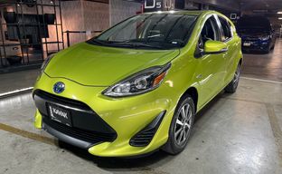 Toyota • Prius C