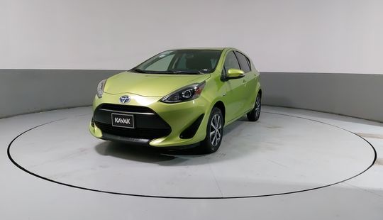 Toyota • Prius C