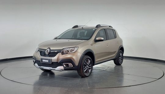 Renault • Sandero Stepway