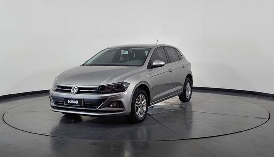 Volkswagen • Polo