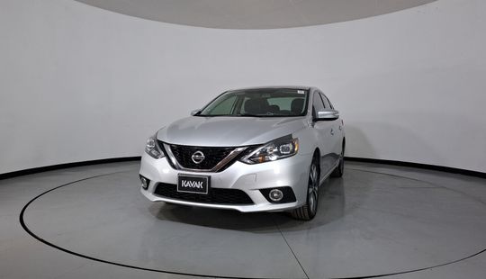 Nissan • Sentra