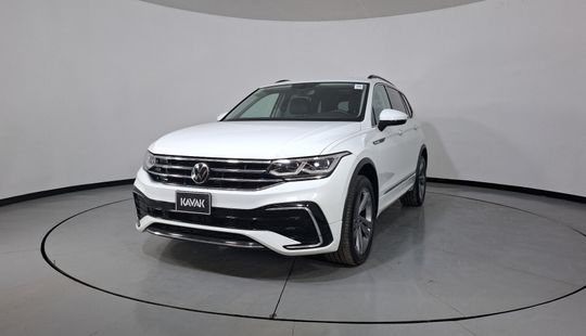 Volkswagen • Tiguan