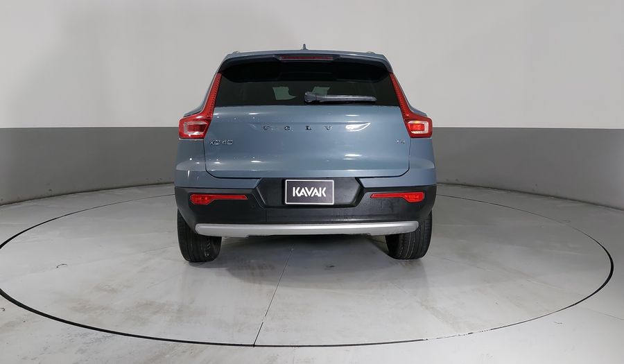 Volvo Xc40 2.0 T4 MOMENTUM AUTO Suv 2021