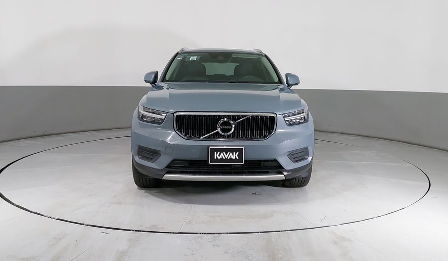 Volvo Xc40 2.0 T4 MOMENTUM AUTO Suv 2021