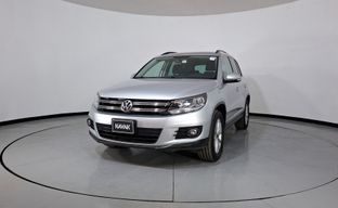 Volkswagen • Tiguan