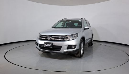 Volkswagen • Tiguan