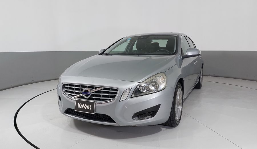 Volvo S60 2.0 T5 KINETIC AT Sedan 2012