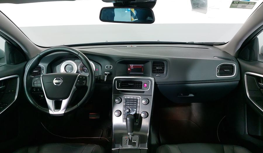 Volvo S60 2.0 T5 KINETIC AT Sedan 2012