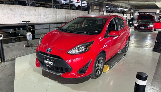 Toyota • Prius C