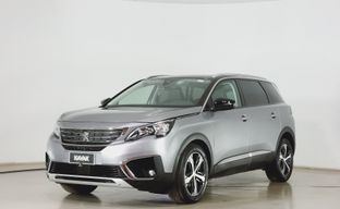 Peugeot • 5008