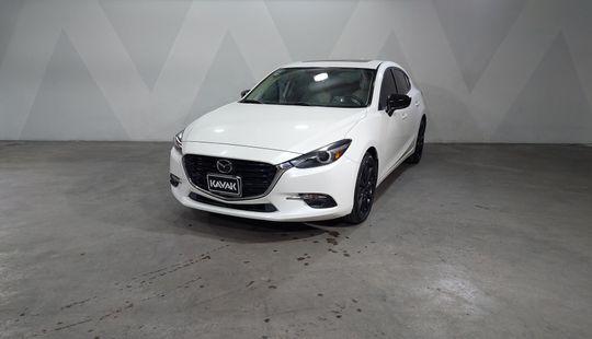 Mazda • Mazda 3