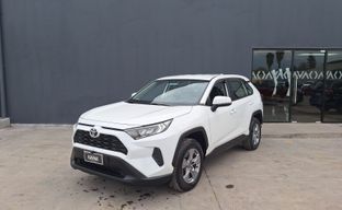 Toyota • RAV4