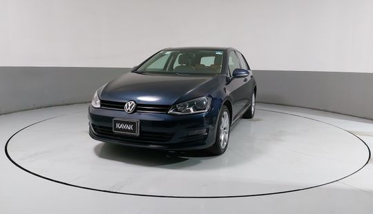 Volkswagen • Golf