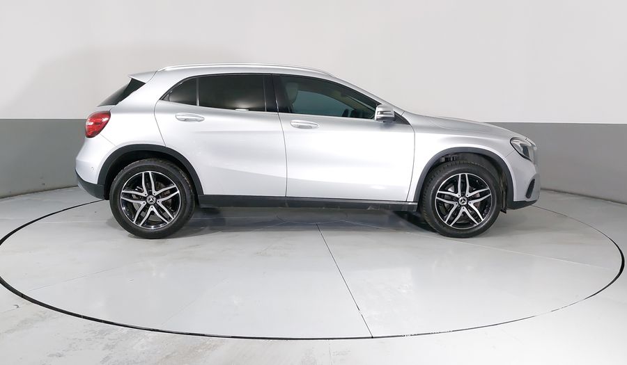 Mercedes Benz Clase Gla 1.6 GLA 200 SPORT DCT Suv 2019