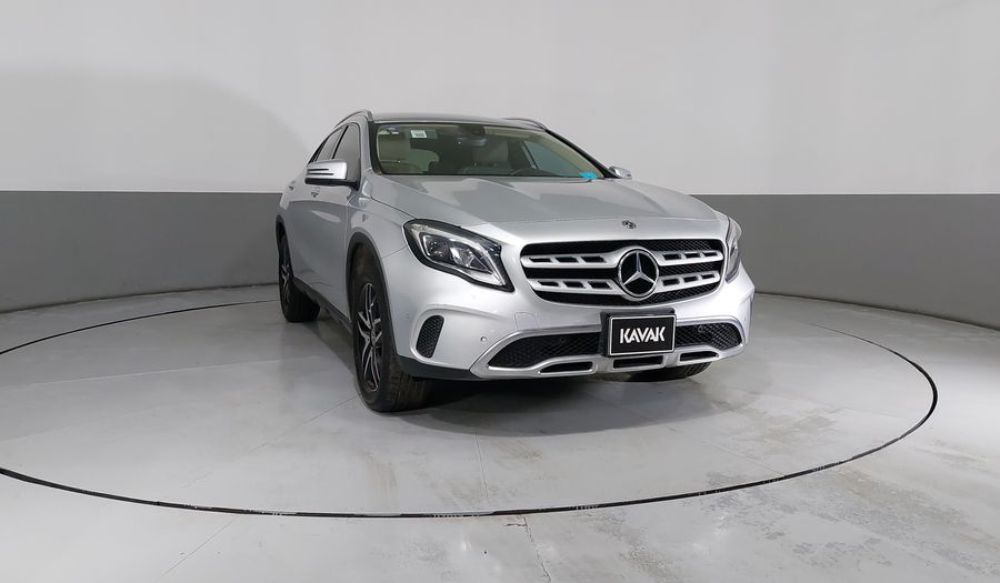 Mercedes Benz Clase Gla 1.6 GLA 200 SPORT DCT Suv 2019