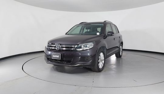 Volkswagen • Tiguan