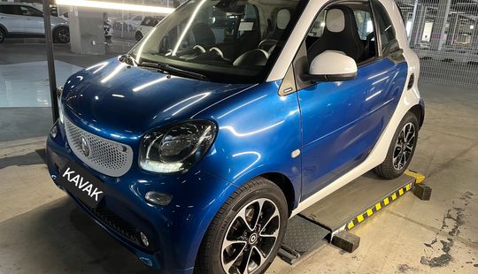 Smart • Fortwo