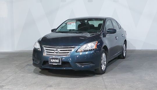 Nissan • Sentra