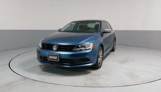 Volkswagen • Jetta