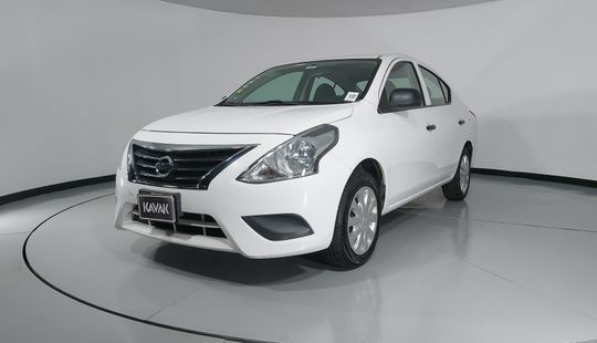 Nissan • Versa