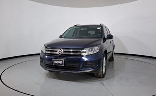 Volkswagen • Tiguan