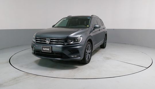 Volkswagen • Tiguan