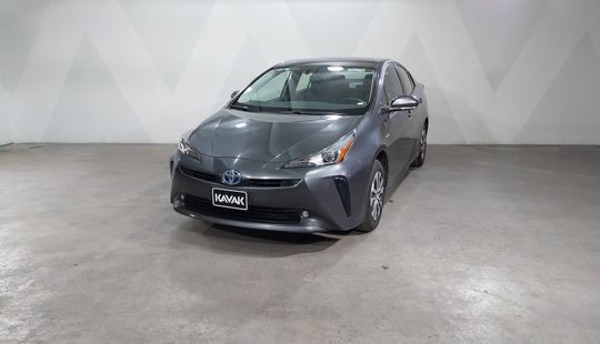 Toyota • Prius