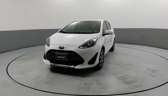 Toyota • Prius C