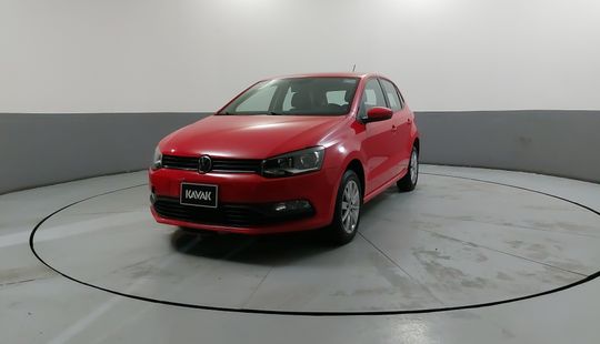 Volkswagen • Polo