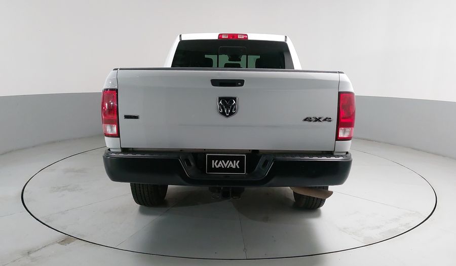 Ram 1500 3.6 CREW CAB SLT TRABAJO 4X4 V6 8 AUTO Pickup 2018