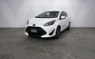 Toyota • Prius C