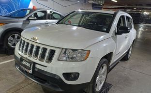 Jeep • Compass