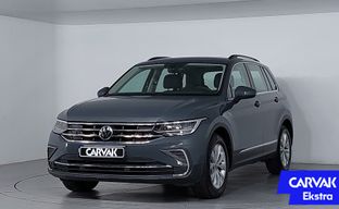 Volkswagen • Tiguan