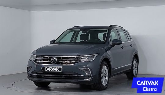 Volkswagen • Tiguan