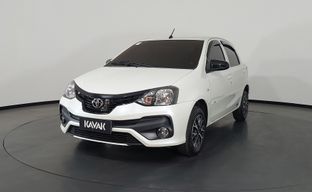 Toyota • Etios