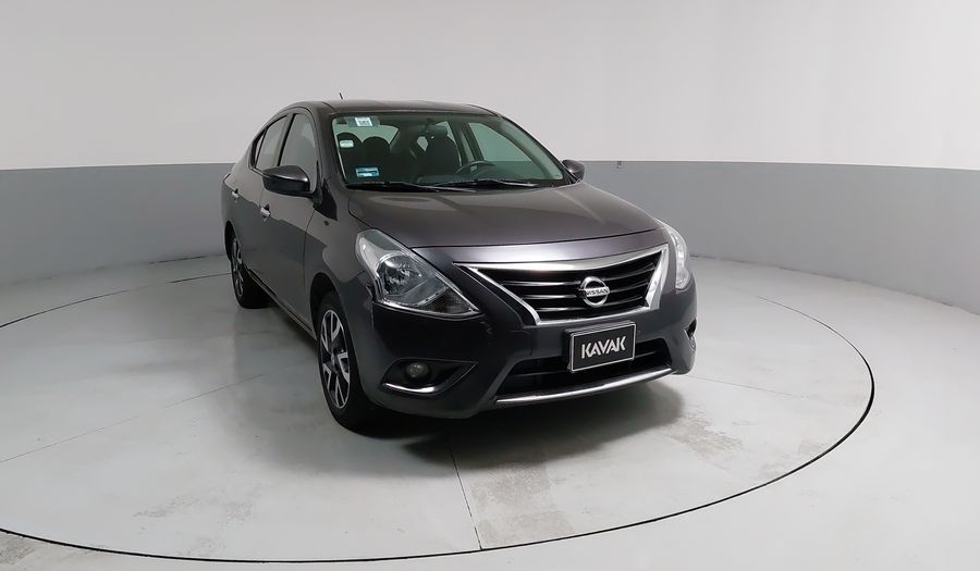 Nissan Versa 1.6 EXCLUSIVE TA AC Sedan 2016