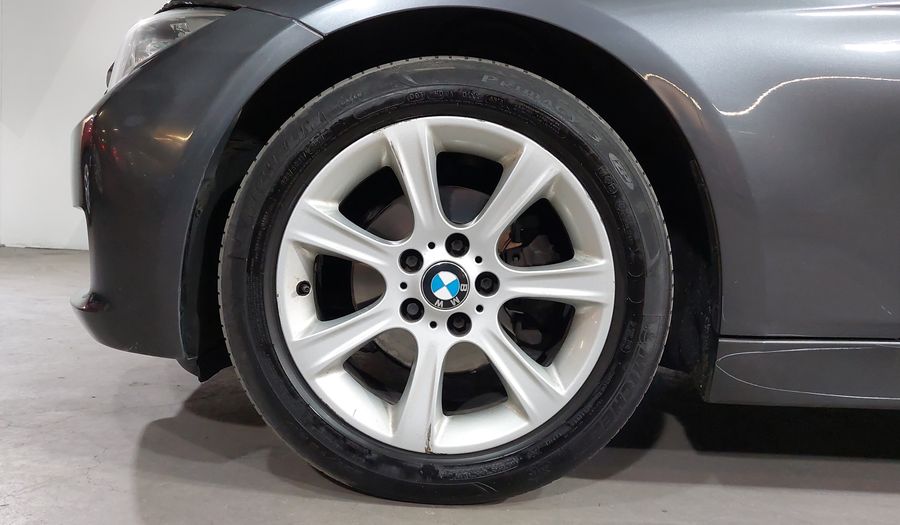 Bmw Serie 3 2.0 320IA Sedan 2013