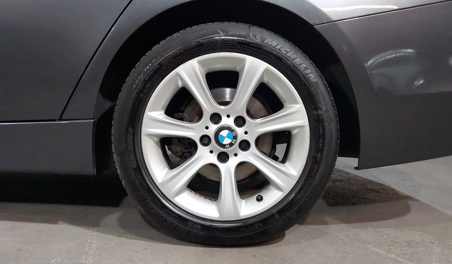 Bmw Serie 3 2.0 320IA Sedan 2013