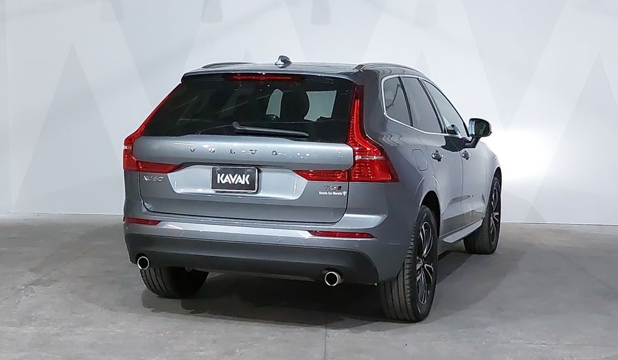 Volvo Xc60 2.0 T5 MOMENTUM AUTO AWD Suv 2021