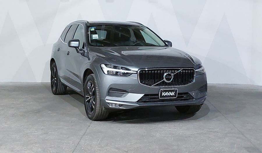 Volvo Xc60 2.0 T5 MOMENTUM AUTO AWD Suv 2021