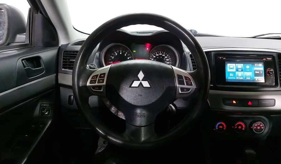 Mitsubishi Lancer 2.0 ES CVT Sedan 2015