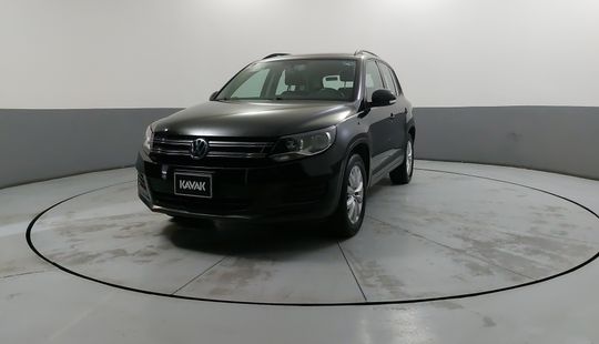 Volkswagen • Tiguan