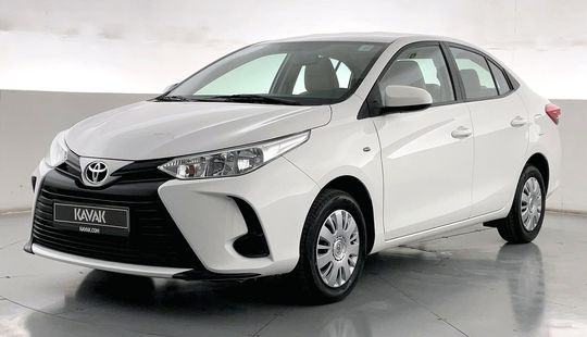 Toyota Yaris SE / E-2022