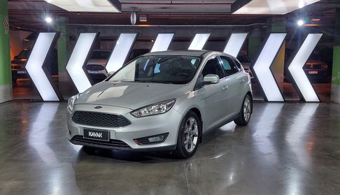 Ford Focus Iii 2.0 SE PLUS MT Hatchback 2016