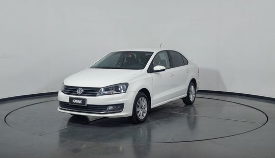 Volkswagen • Polo