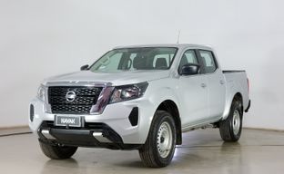 Nissan • Navara