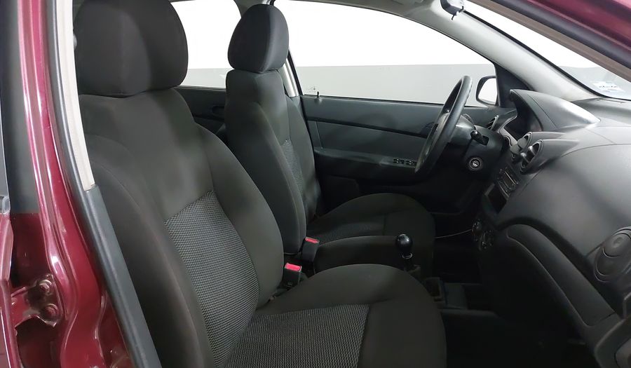 Chevrolet Aveo 1.6 MT B Sedan 2015